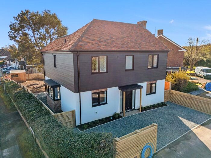 4 Bedroom Detached House For Sale In Golf Links Avenue, Gravesend, Kent, DA11