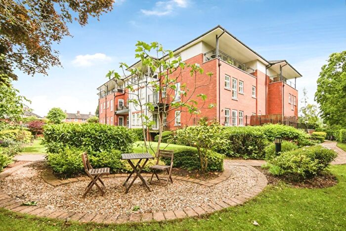 2 Bedroom Flat For Sale In Warwick Road, Knowle, Solihull, B93