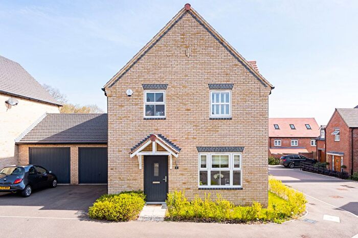 3 Bedroom Detached House For Sale In Dawkins Close, Puckeridge, SG11