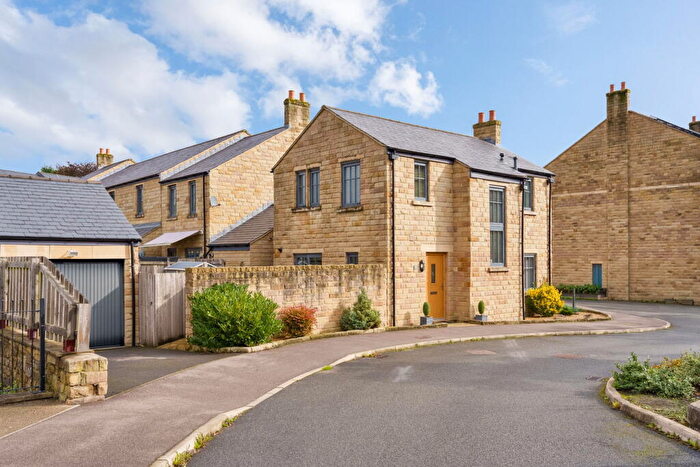 3 Bedroom Detached House For Sale In Glossop Brook View, Glossop, SK13