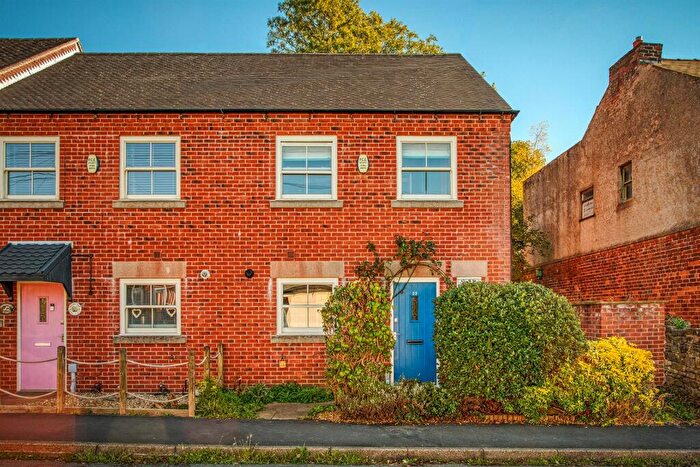 3 Bedroom End Of Terrace House For Sale In Penn Street, Belper, DE56