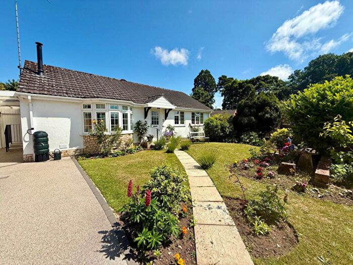 3 Bedroom Detached Bungalow For Sale In Aspen Drive, Verwood, BH31