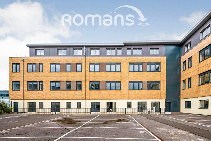 2 Bedroom Flat To Rent In Lyon Way, Frimley, Camberley, GU16