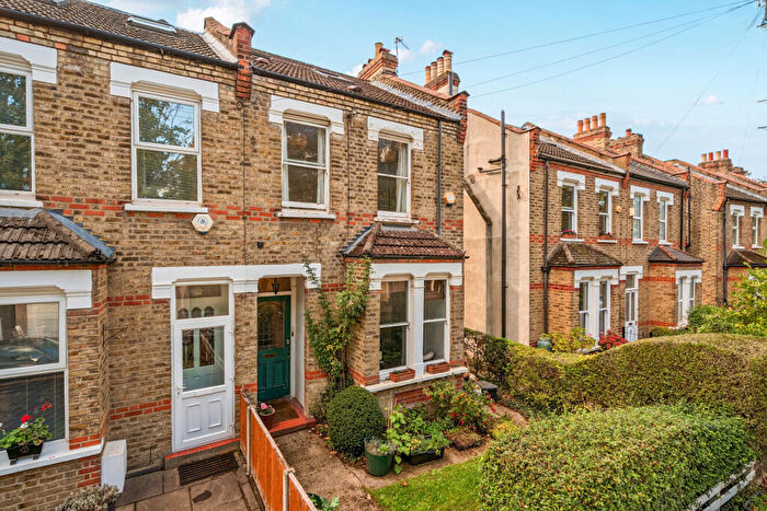 3 Bedroom House For Sale In Monivea Road, Beckenham, BR3