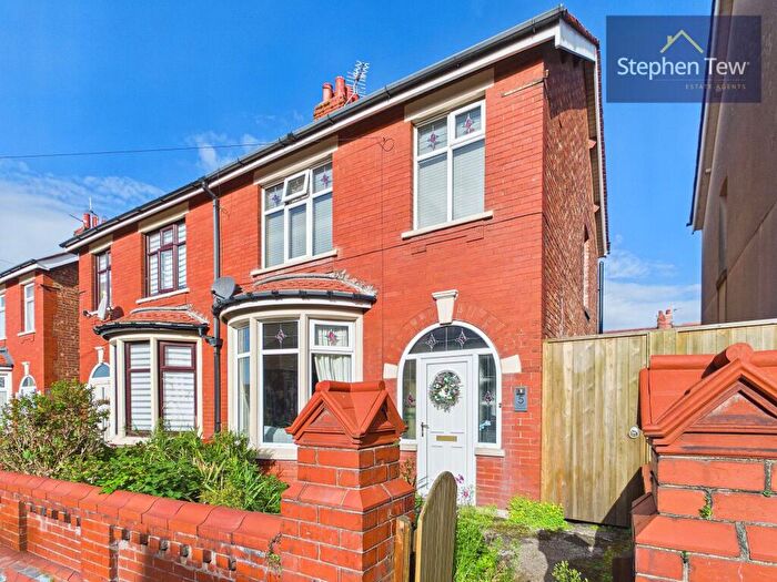 3 Bedroom Semi-Detached House For Sale In Laurel Avenue, Blackpool, FY1