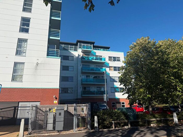 2 Bedroom Flat For Sale In Military Road, Hilsea, PO3