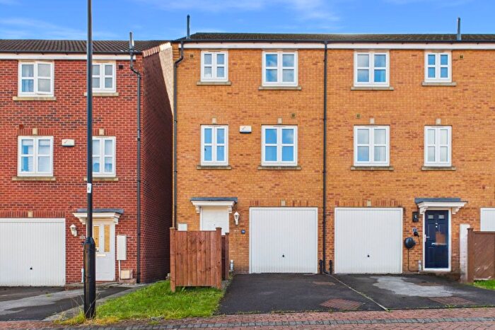 4 Bedroom Town House For Sale In Myrtle Crescent, Sheffield, South Yorkshire, S2