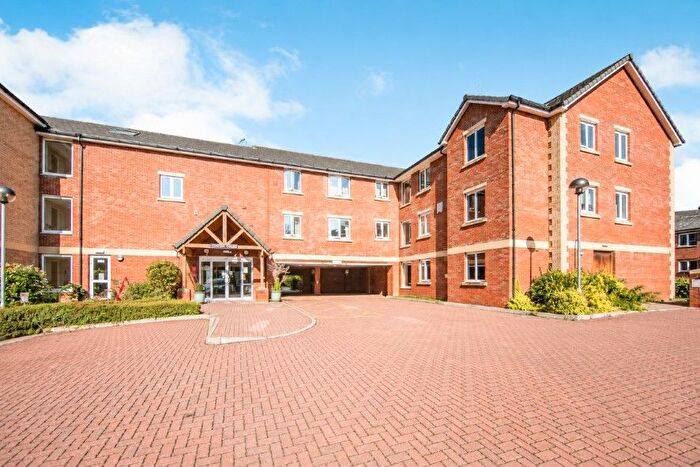 1 Bedroom Flat For Sale In Booth Court, Handford Road, Ipswich, Suffolk, IP1
