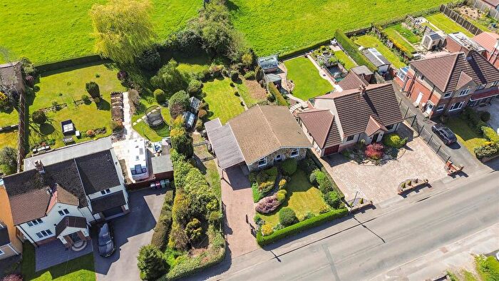 2 Bedroom Detached Bungalow For Sale In Nethermoor Road, Wingerworth, Chesterfield, S42