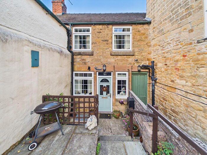 2 Bedroom Cottage For Sale In Gorsey Bank, Wirksworth, DE4