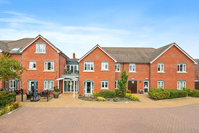 2 Bedroom Apartment For Sale In McKinlay Court Tresham Close, Kettering, NN15
