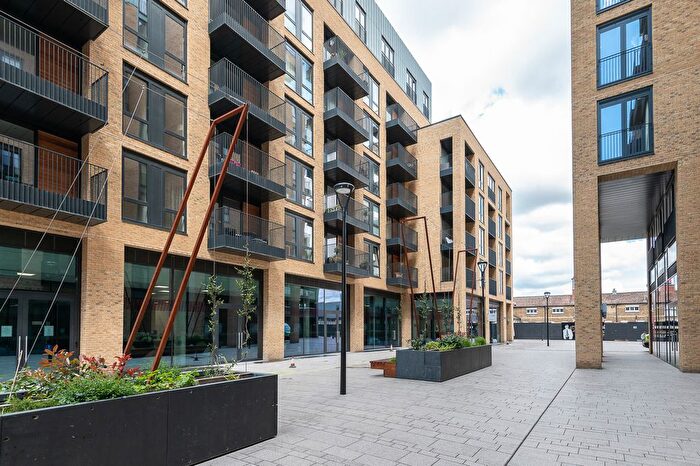 1 Bedroom Flat For Sale In Drapers Yard, Wandsworth, SW18