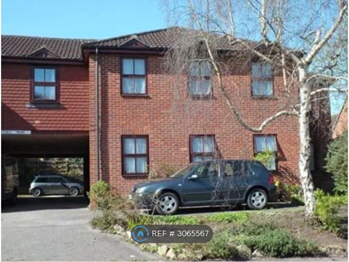 1 Bedroom Flat To Rent In Drynham Road, Trowbridge, BA14