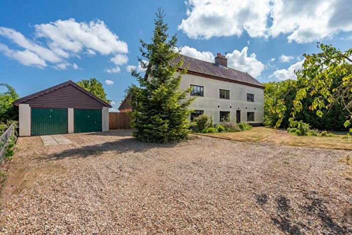 4 Bedroom Property For Sale In The Street, Hardwick, NR15