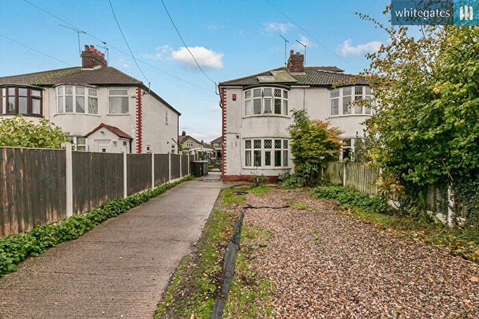 2 Bedroom Semi-Detached House For Sale In Valley Road, Wistaston, Crewe, Cheshire, CW2