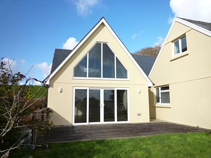 3 Bedroom Semi-Detached House To Rent In Stroxworthy, Woolsery, EX39