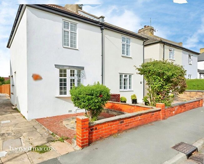 2 Bedroom Semi-Detached House For Sale In Woodlands Road, Epsom, KT18