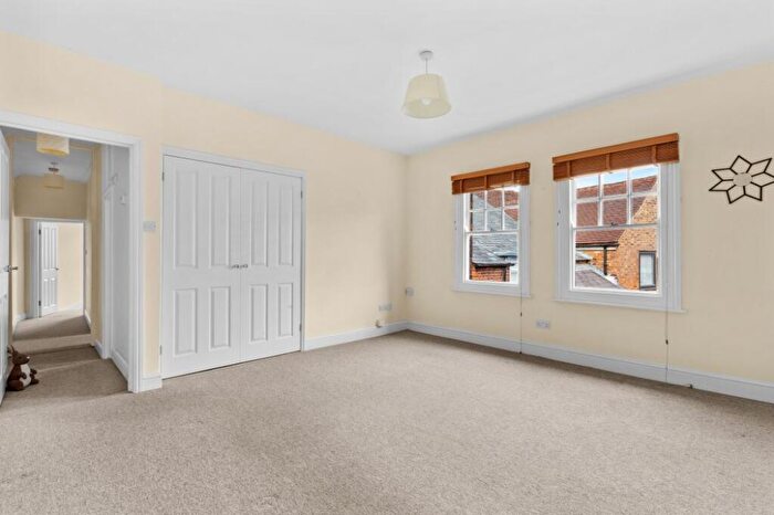 2 Bedroom Flat To Rent In Henderson House, Princes Risborough, HP27
