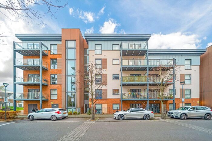 2 Bedroom Flat For Sale In Wintergreen Boulevard, West Drayton, UB7