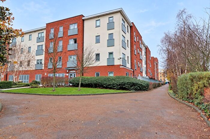 1 Bedroom Flat For Sale In Taywood Road, Northolt, UB5