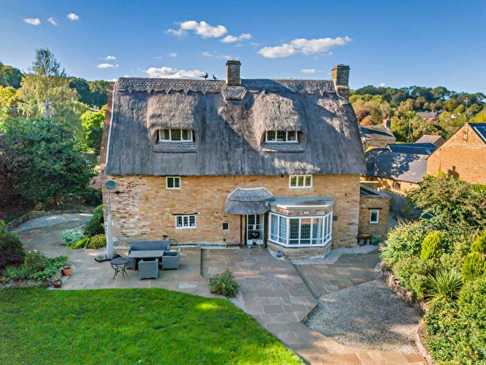 4 Bedroom Detached House For Sale In Henbrook Lane, Upper Brailes, OX15